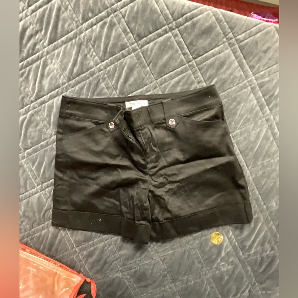 White House Black Market Shorts 6 NWT